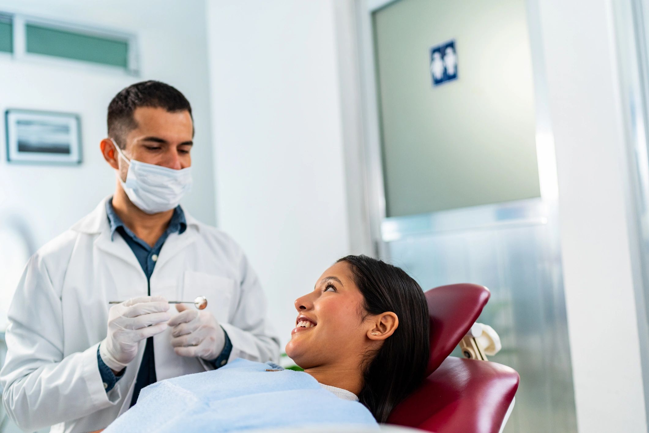 Dental fillings to repair cavities and minor tooth damage