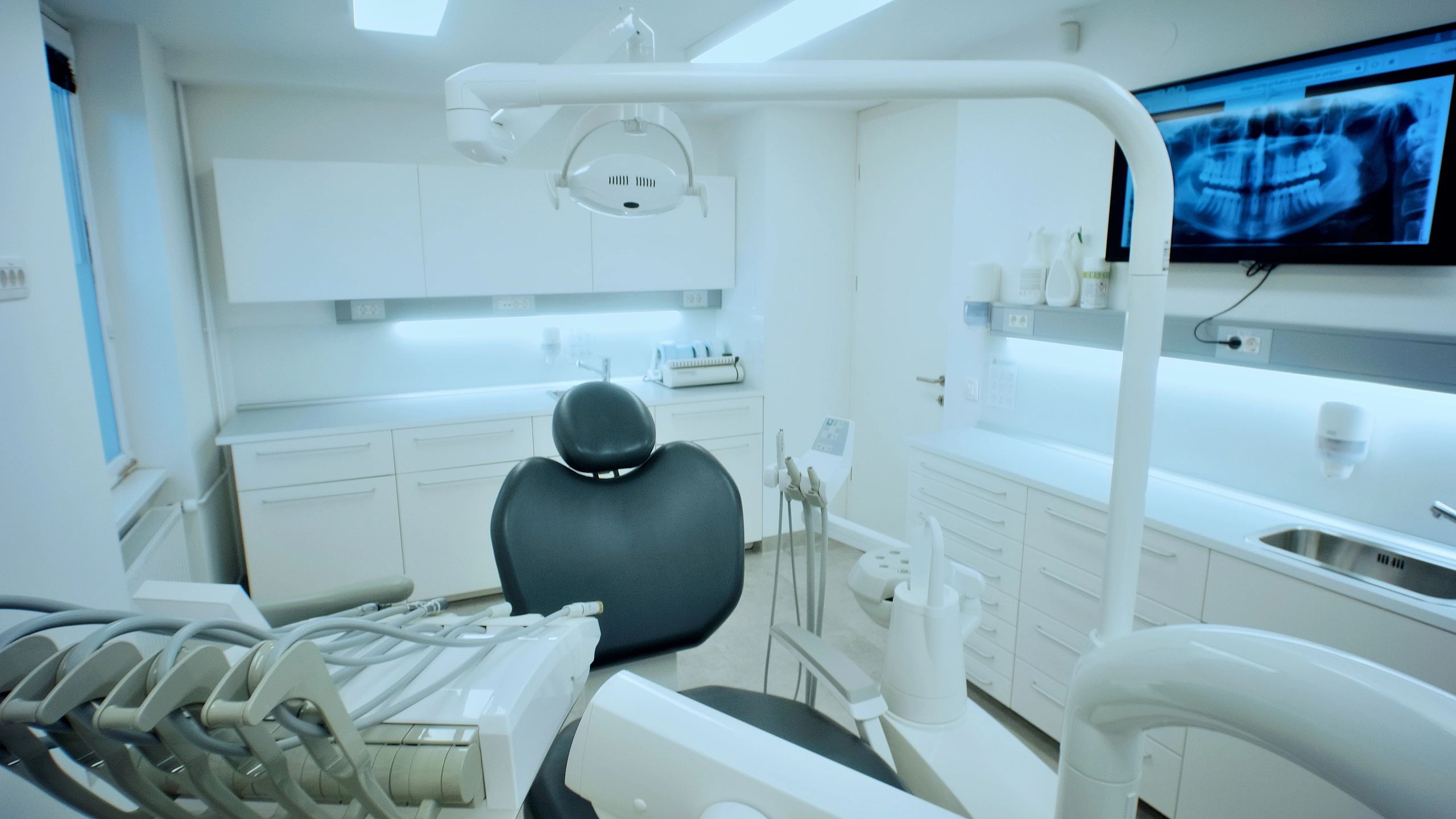 Prepared dental treatment room with digital imaging equipment